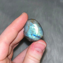 Load image into Gallery viewer, Labradorite Heart Carving 13
