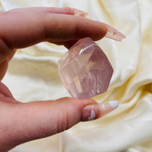 Load image into Gallery viewer, Ultra Gemmy Mozambique Rose Quartz Freeform 21
