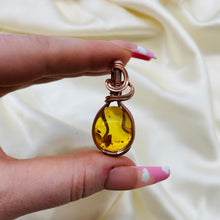 Load image into Gallery viewer, Natural Amber Wire Wrapped Pendant 2
