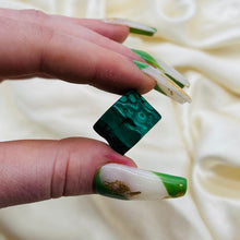 Load image into Gallery viewer, Mini Malachite “Cube” Carving 16

