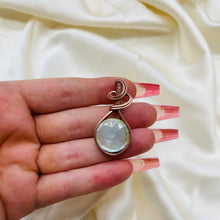 Load image into Gallery viewer, Mother of Pearl Wire Wrapped Pendant 2
