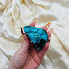 Load image into Gallery viewer, Malachite With Chrysocolla Freeform 20
