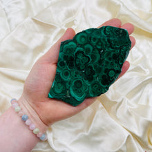 Load image into Gallery viewer, XL Top Quality Polished Malachite Slab 6
