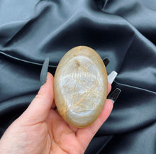 Load image into Gallery viewer, Top Quality XL Peach Moonstone Palmstone 3
