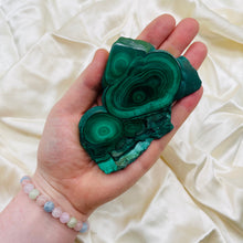 Load image into Gallery viewer, XL Top Quality Polished Malachite Slab 7
