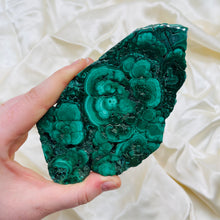 Load image into Gallery viewer, XL Top Quality Polished Malachite Slab 5
