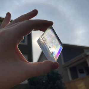 Rainbow-filled Optical Calcite Freeform 3