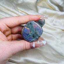 Load image into Gallery viewer, Rare Purple/Pink Labradorite Turtle Carving 18
