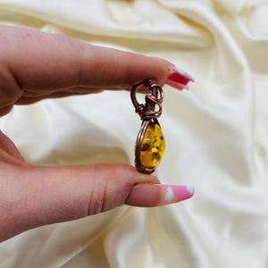 Natural Amber Wire Wrapped Pendant 1